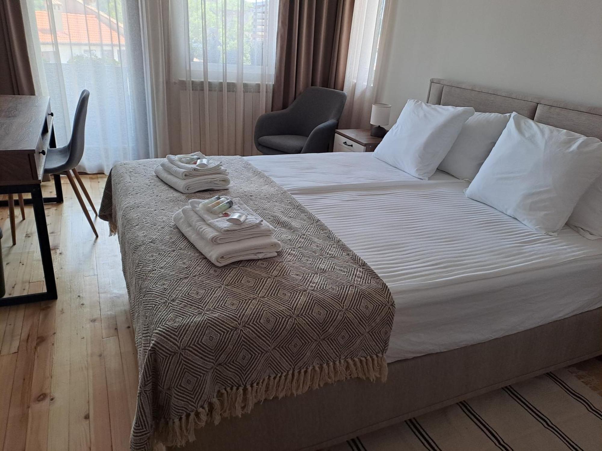 Guest House Lazara Veliko Tŭrnovo Exterior foto