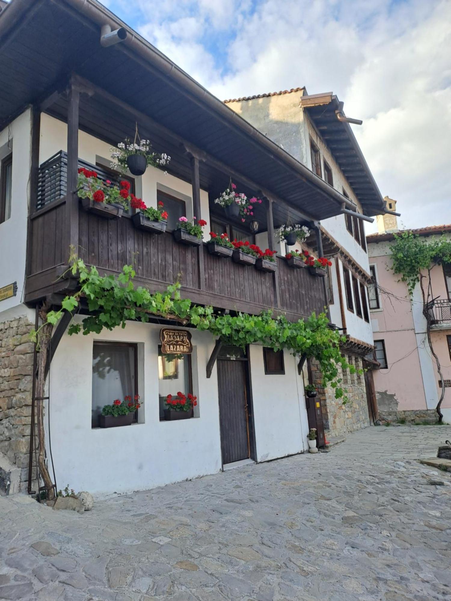 Guest House Lazara Veliko Tŭrnovo Exterior foto