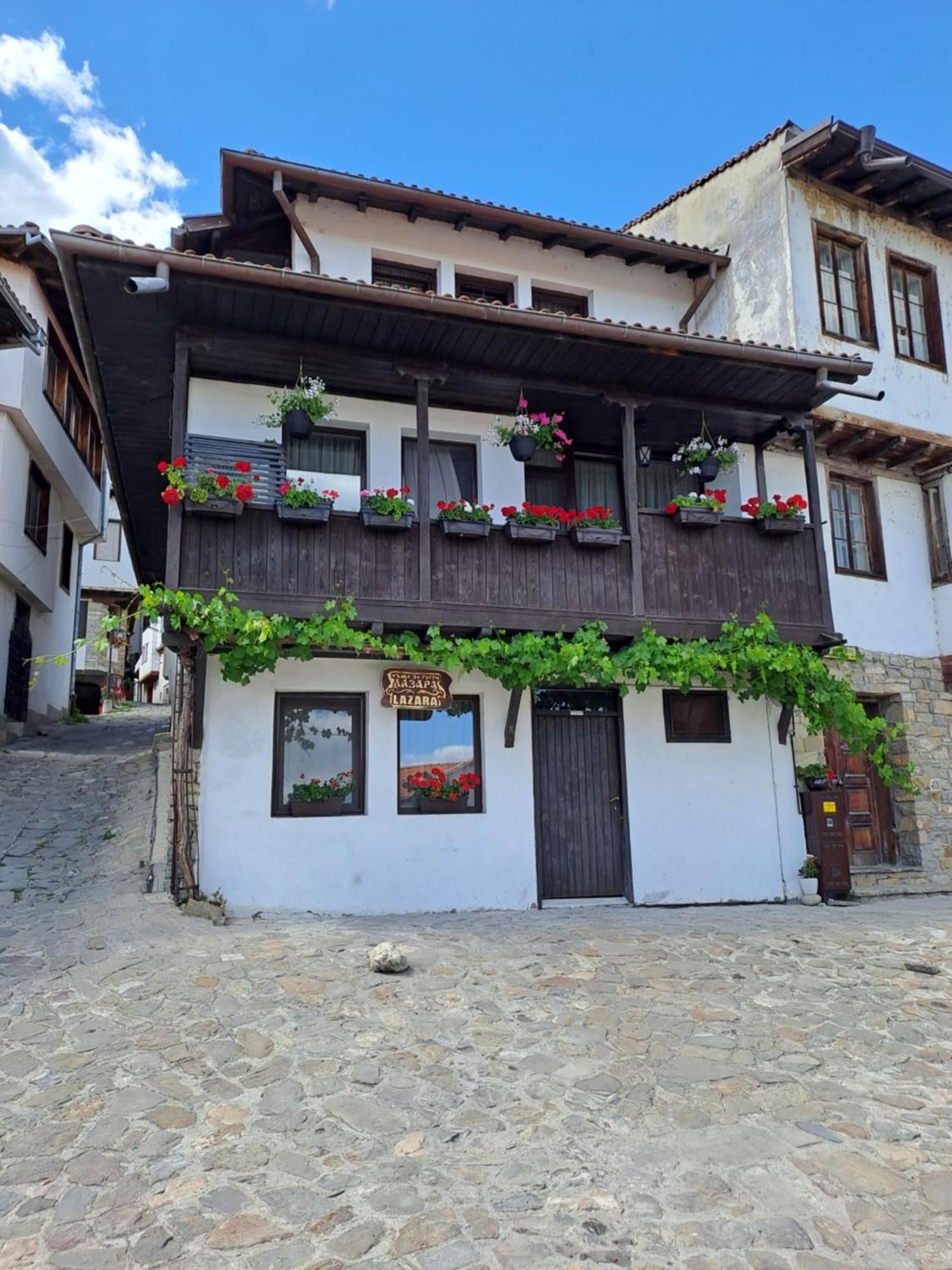 Guest House Lazara Veliko Tŭrnovo Exterior foto